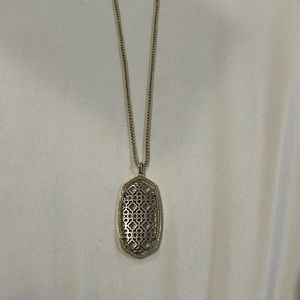 Kendra Scott filigree pendant